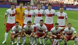 波兰足球爆料视频最新版,揭秘赛场幕后真相与精彩瞬间